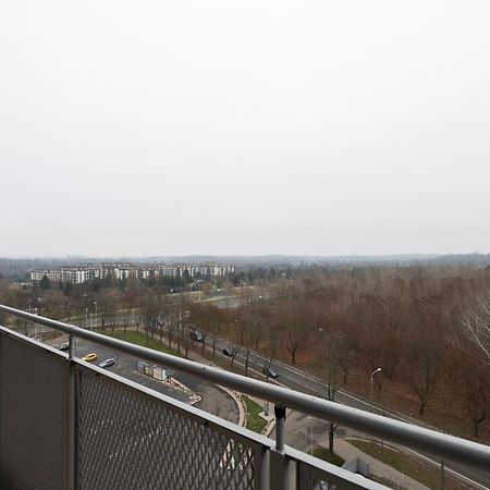 Ferienwohnung Penthouse With A View Of Lodz & Free Parking Exterior foto