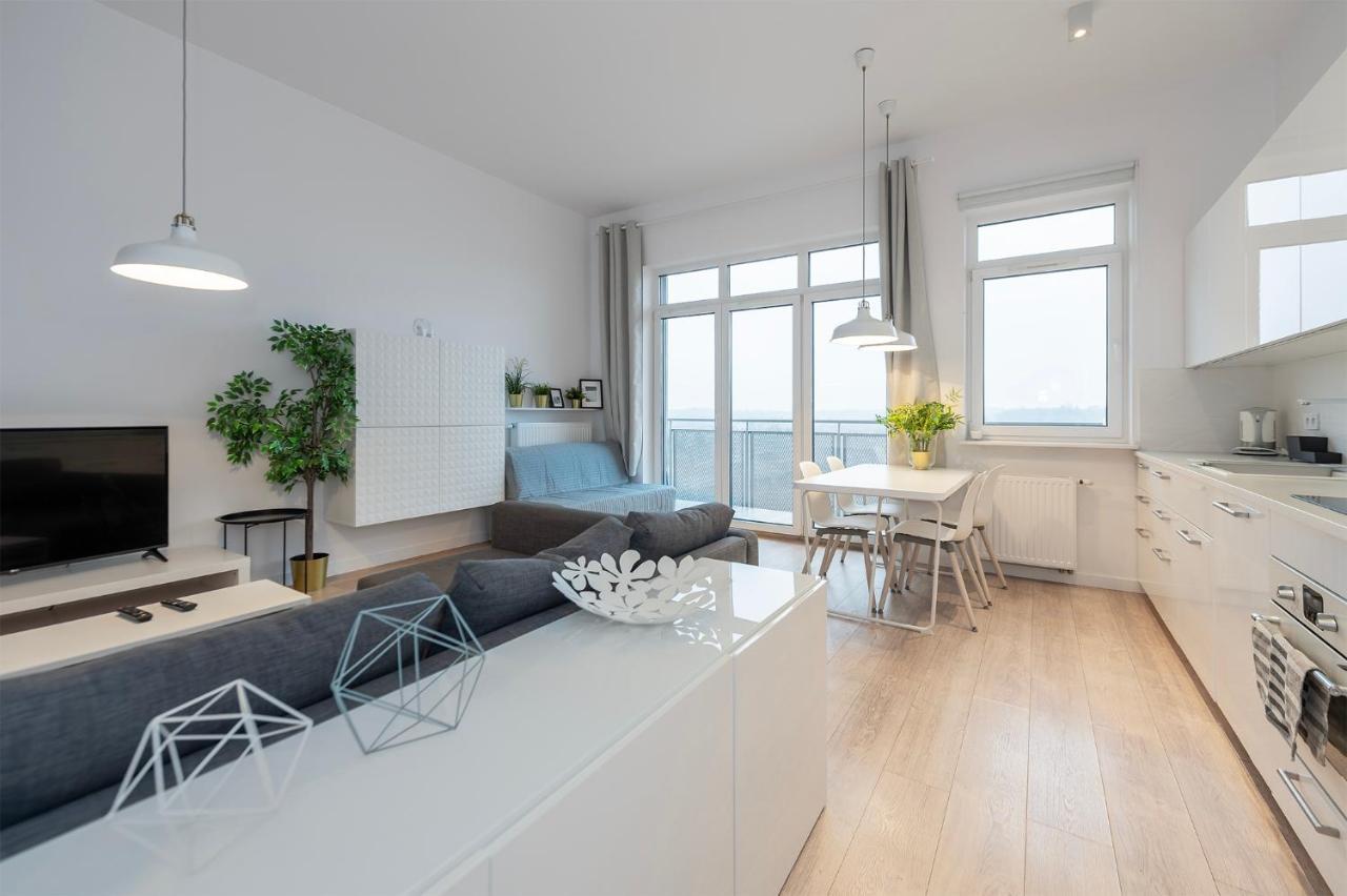 Ferienwohnung Penthouse With A View Of Lodz & Free Parking Exterior foto