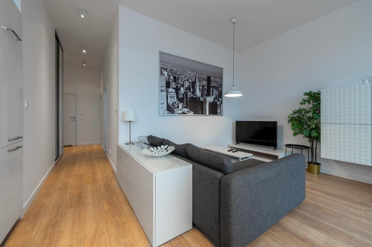 Ferienwohnung Penthouse With A View Of Lodz & Free Parking Exterior foto